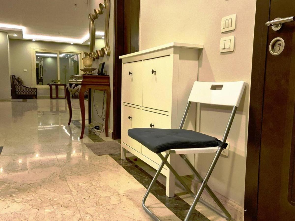 Apartment Spacious Executive Luxury With Balcony Cairo