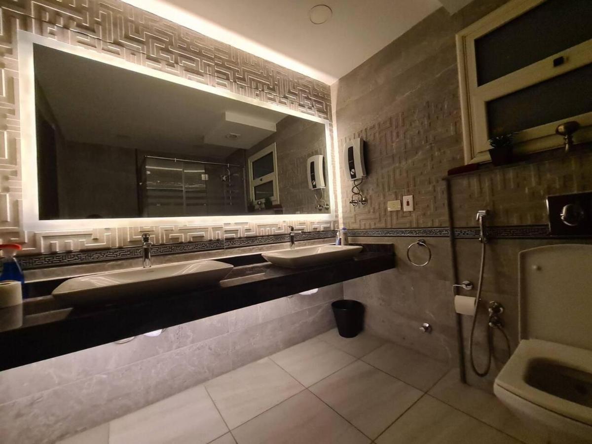 Spacious Executive Luxury With Balcony * Cairo