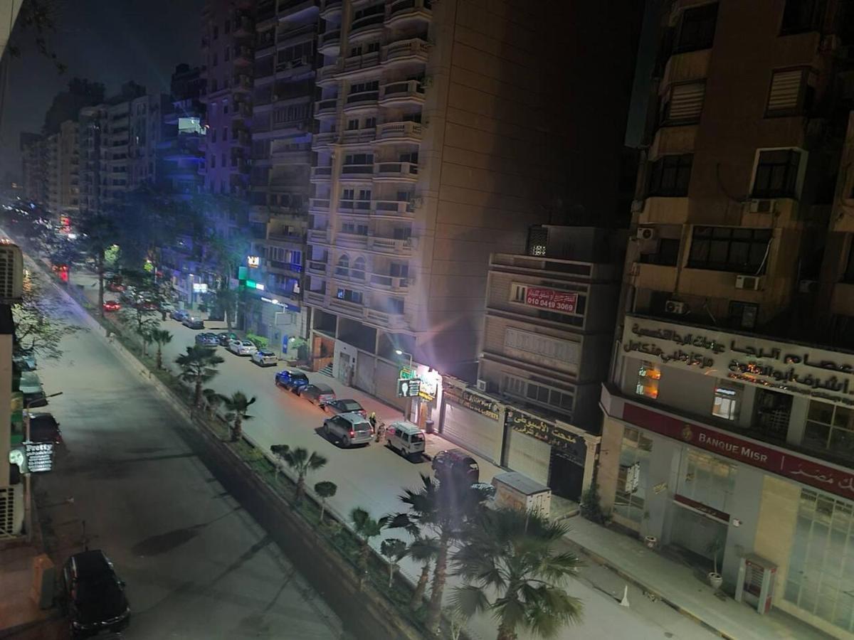 Spacious Executive Luxury With Balcony Apartment Cairo