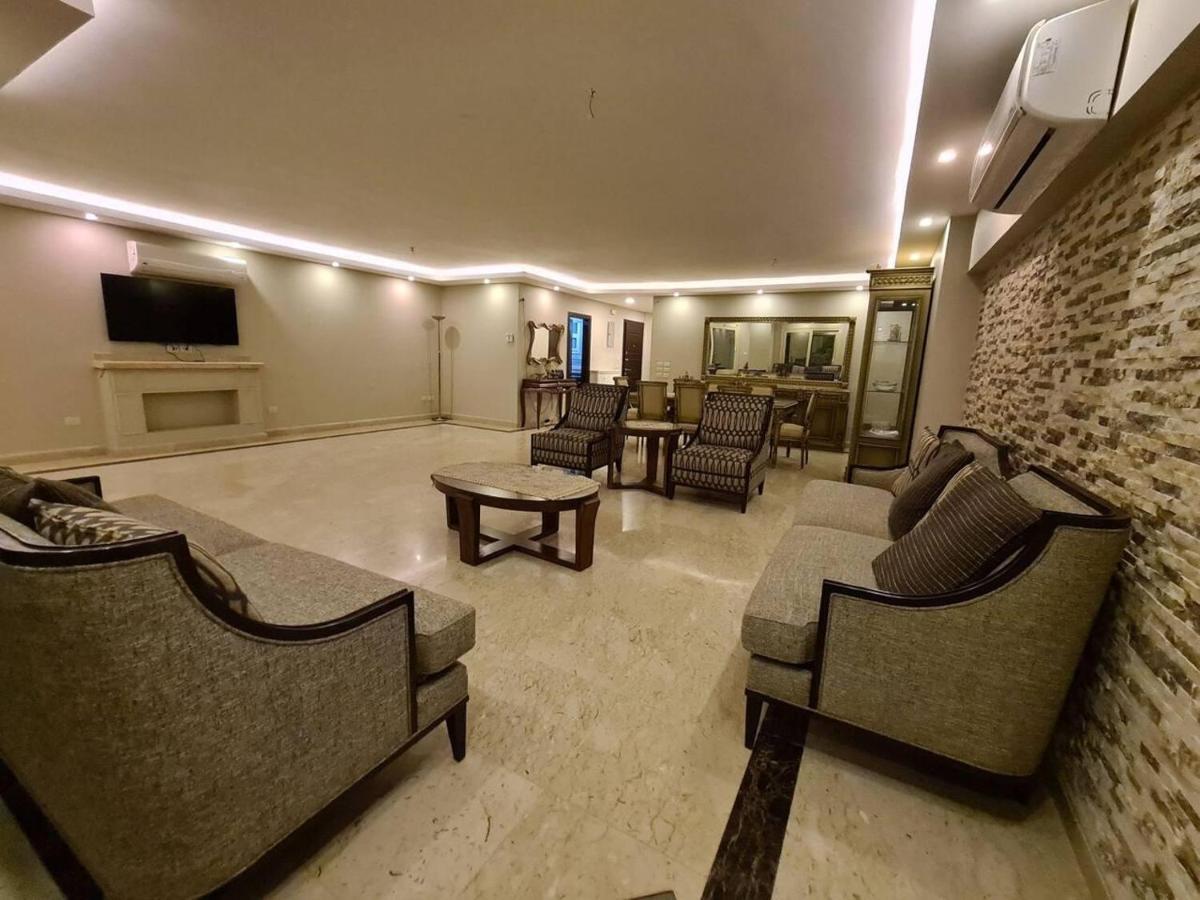Spacious Executive Luxury With Balcony * Cairo