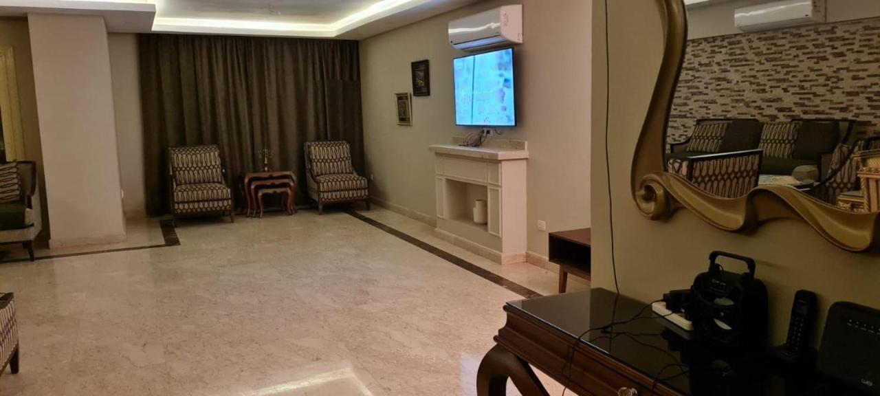 Spacious Executive Luxury With Balcony
